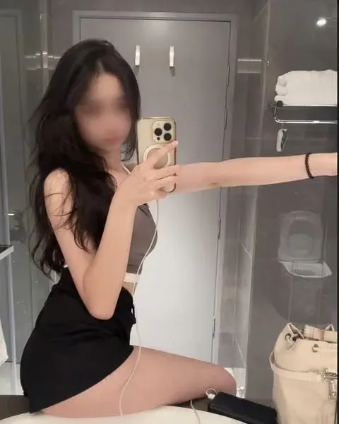 台南外送茶妹 曼特 - 零死角最美俏牙助